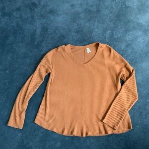 Med girls gold sweater shirt